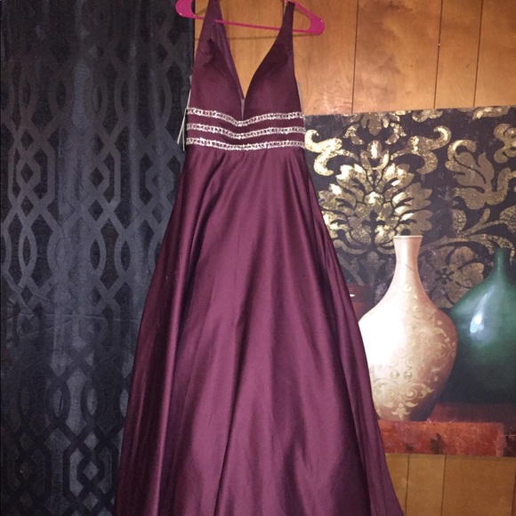 prom dress - Picture 4 of 8